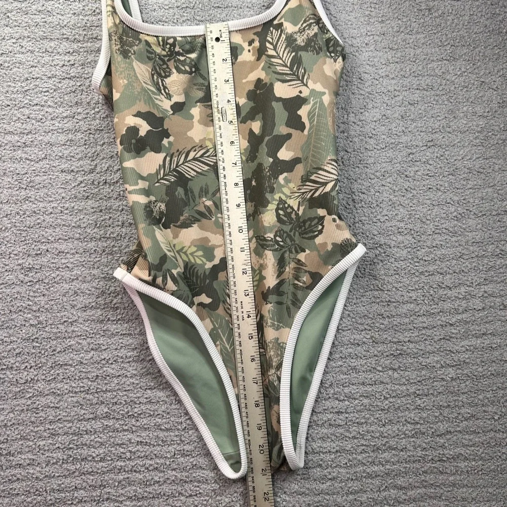 LainSnow One Piece Swimsuit Camo Tropical XS Ribbed High Cut Beach Sporty Boho